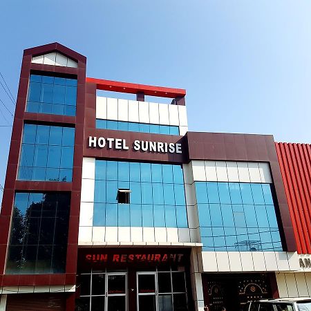 Hotel Sunrise Орай Экстерьер фото